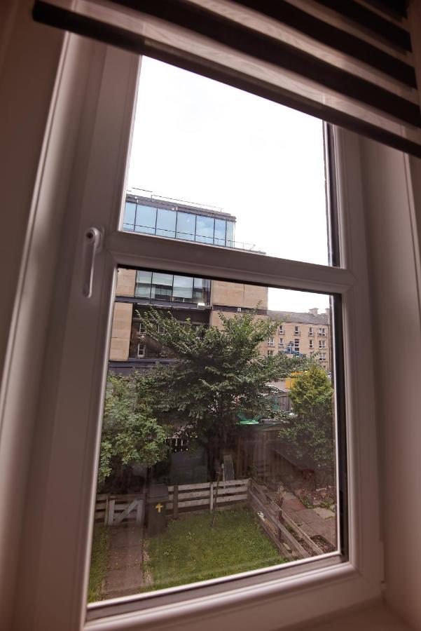Cosy One Bedroom Flat In City Center Edinburgh Bagian luar foto